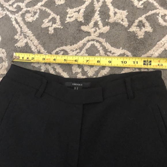 Forever 21 black high waist dress shorts - Picture 4 of 6